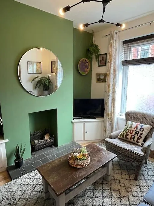 2 Just The Splott Sleeps 6 8Mins To Stadium Cardiff Feriehus